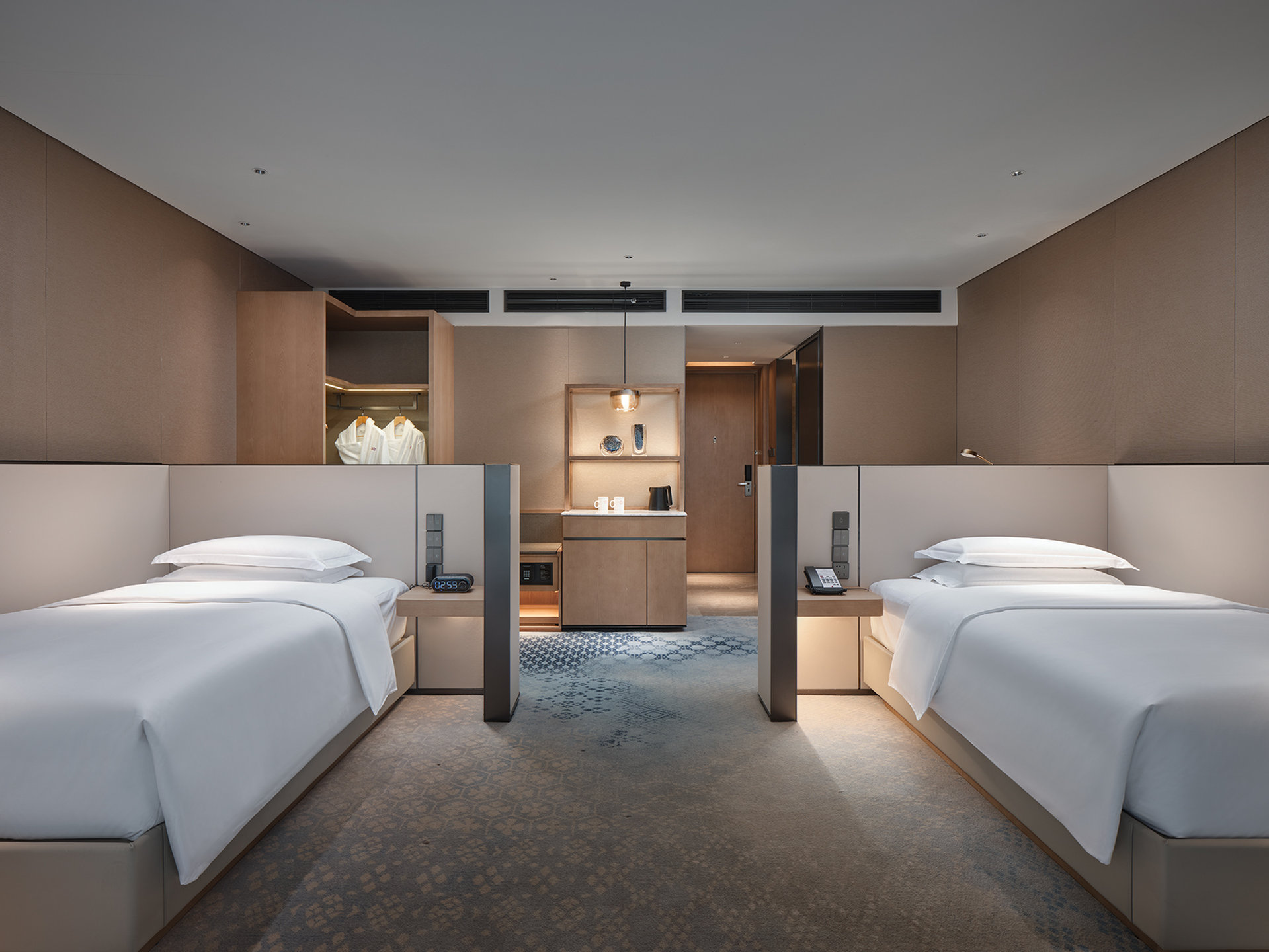 Crowne Plaza Hohhot City Center 24/76