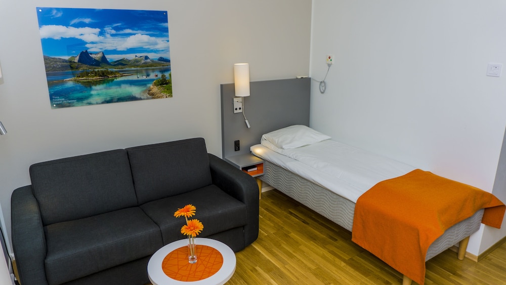 Pingvinhotellet UNN Tromso 11/36