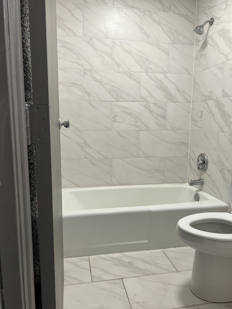 Travelodge by Wyndham Suffolk 15/15