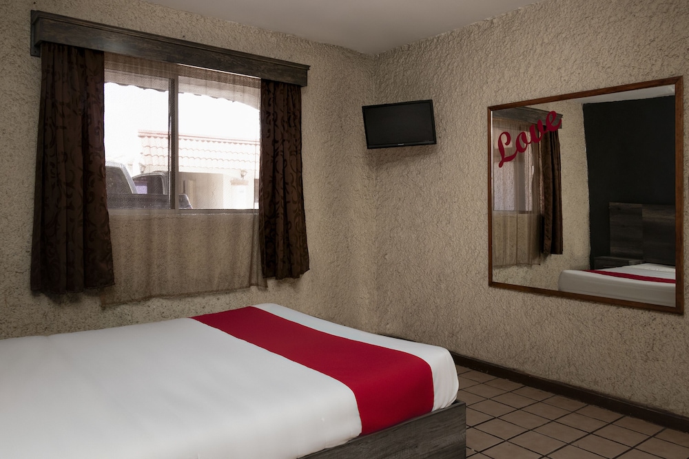 OYO Hotel Real Del Sur, Estadio Chihuahua 27/49