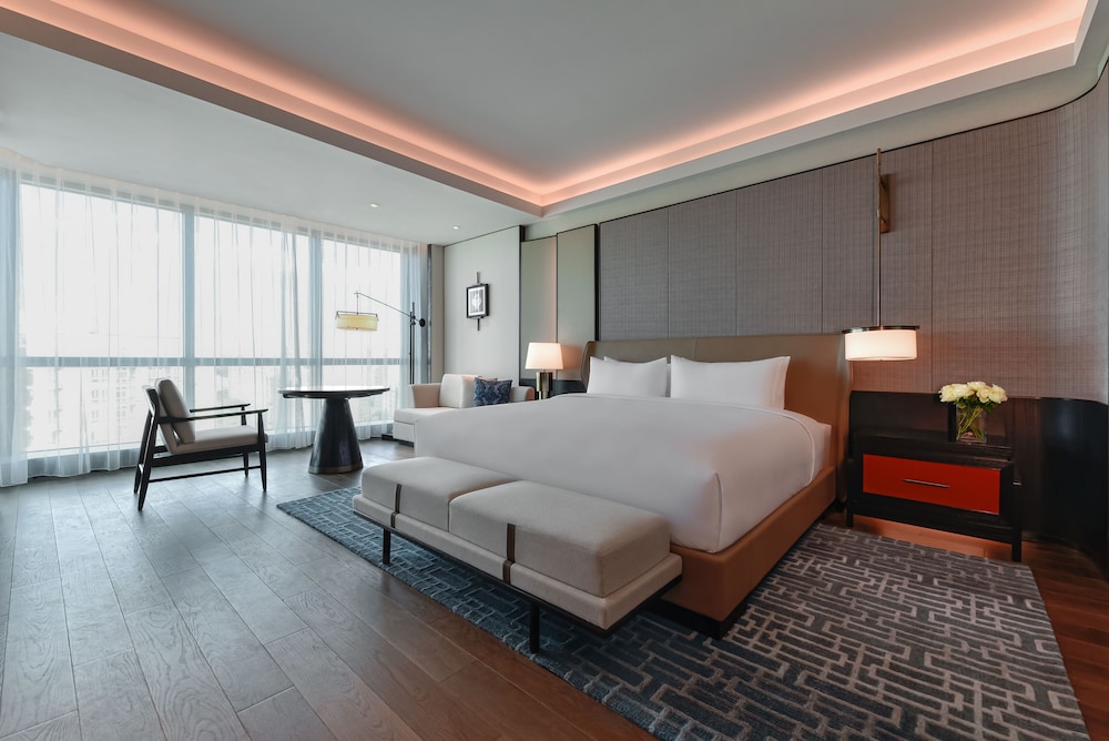 جناح غراند عائلي ديلوكس بسرير كينج