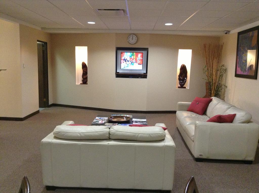 S.J. Suites Hotel 30/39