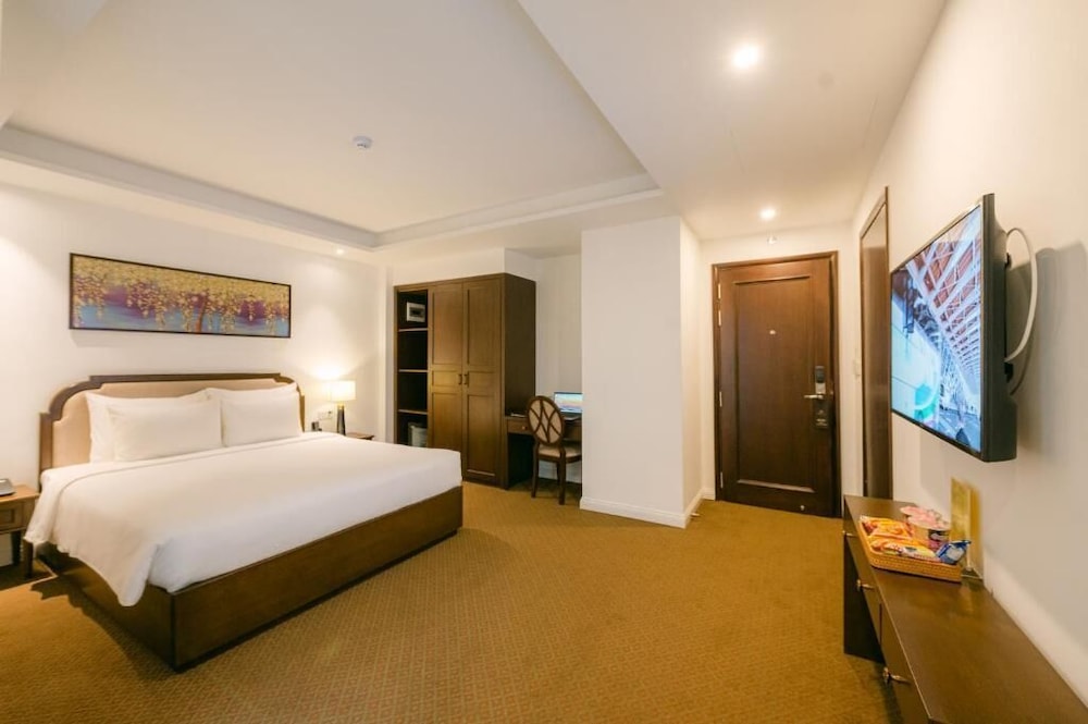 Hanoi Marigold Hotel 9/40
