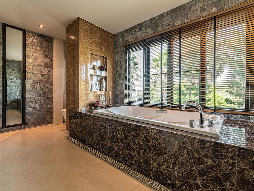 The Air @ Khaoyai 50/50