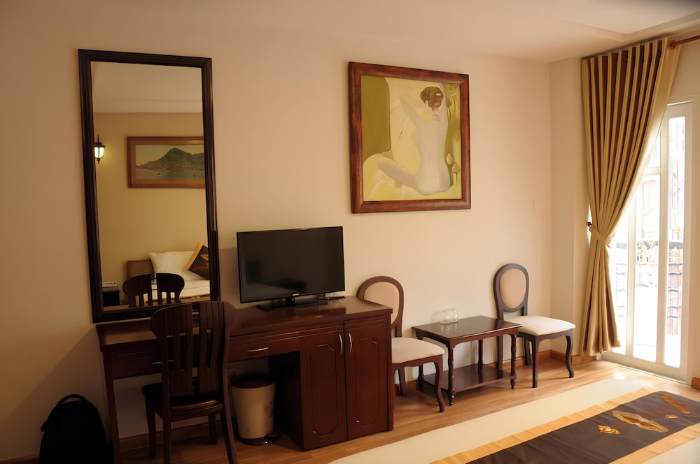 Saigon Amigo Hotel 30/36