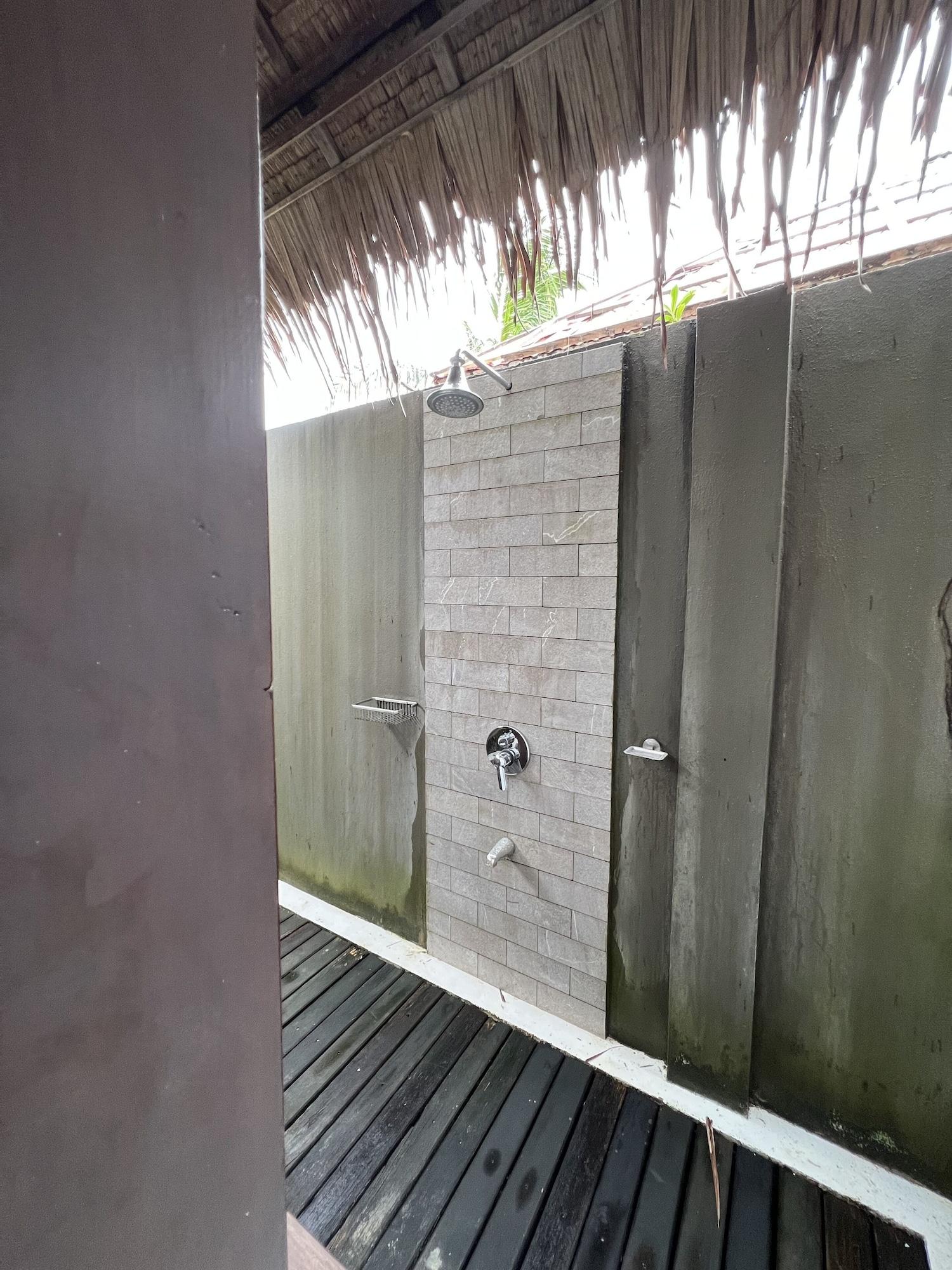 Isla Cabana Resort 69/100