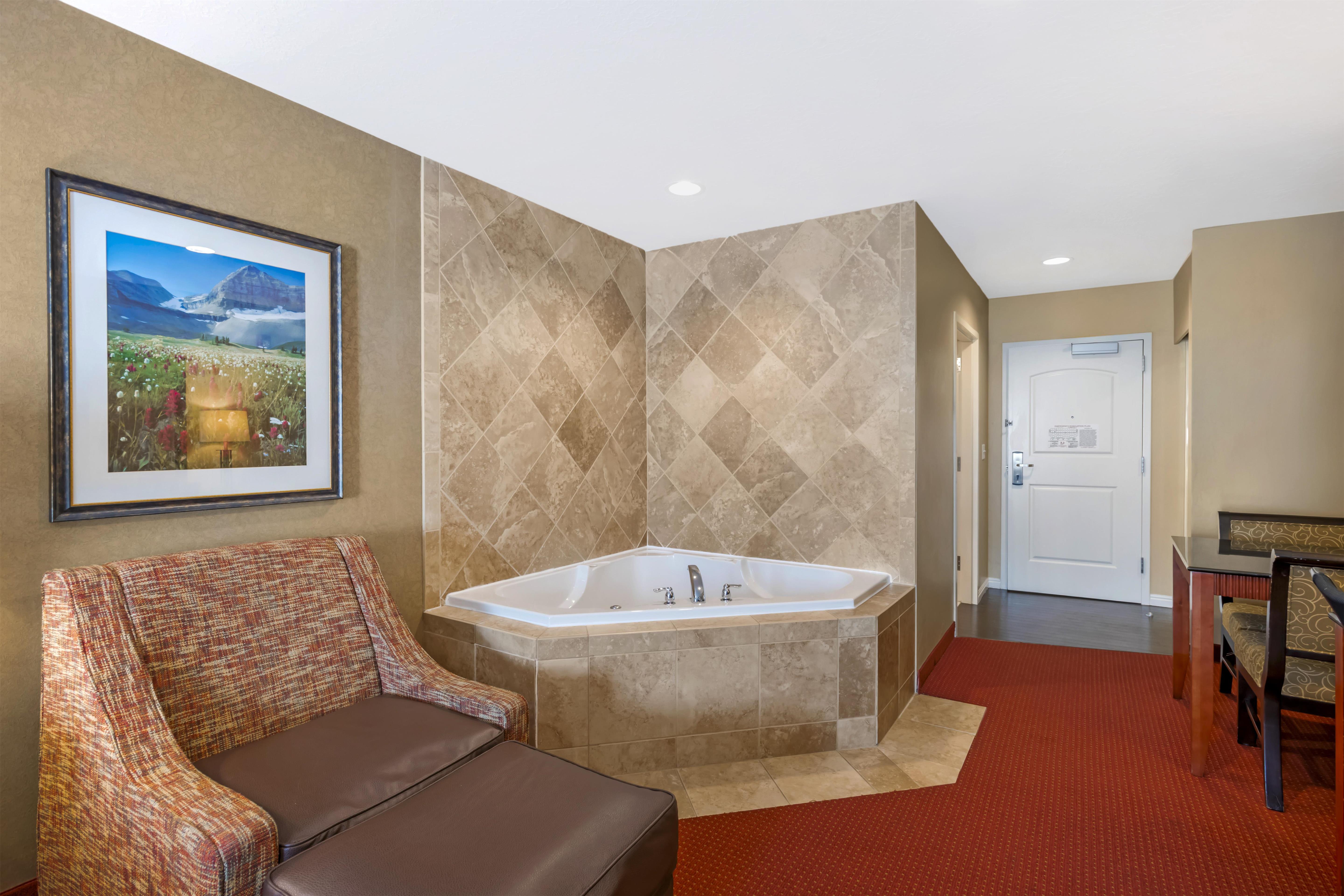 غرفة بسرير كينج، Best Western Plus Canyon Pines 8/8