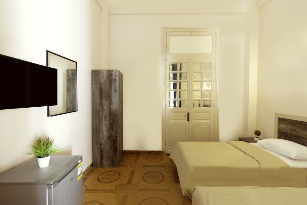 The Australian Hostel 32/62