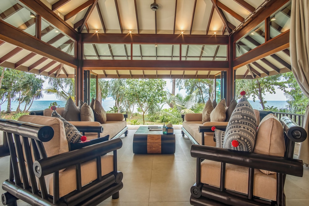 Koh Jum Beach Villas 57/76