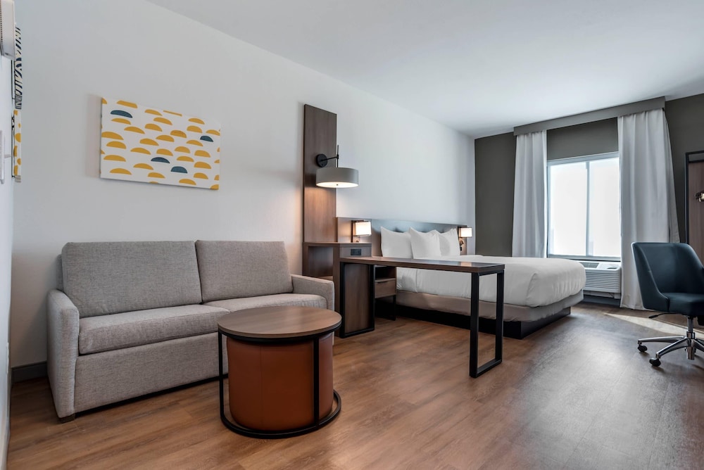 Comfort Inn & Suites Panama City Beach - Pier Park Area 44/61