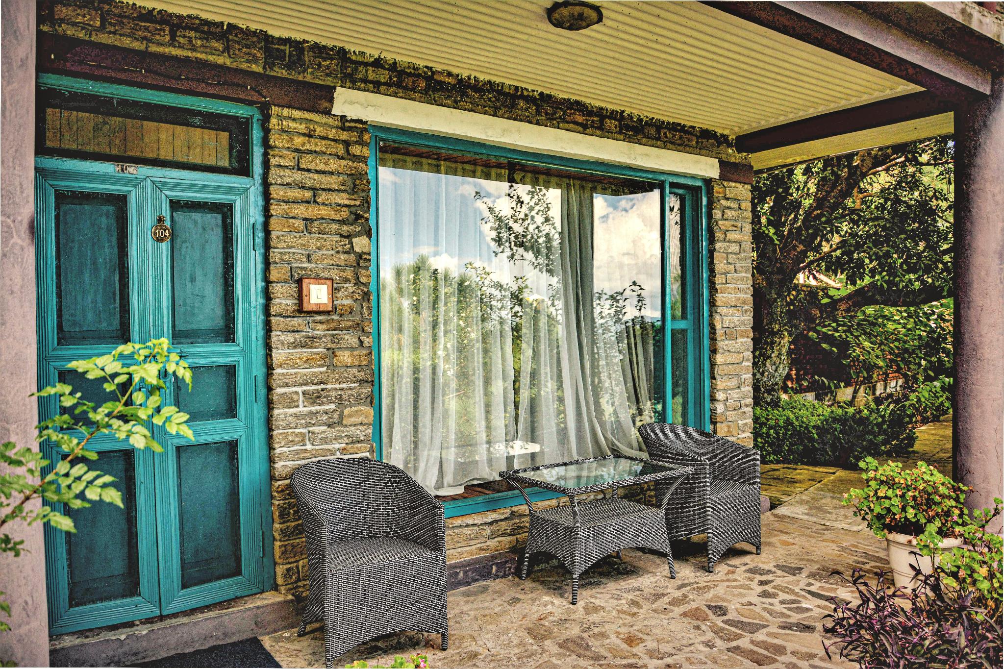 Mohans Binsar Retreat 13/24