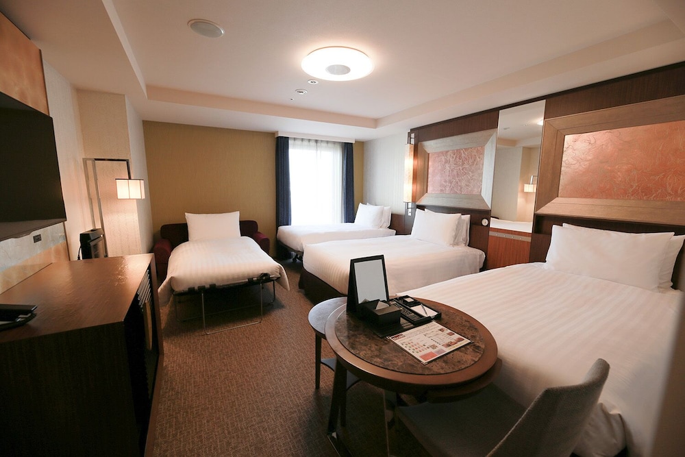 Richmond Hotel Premier Tokyo Schole 76/89