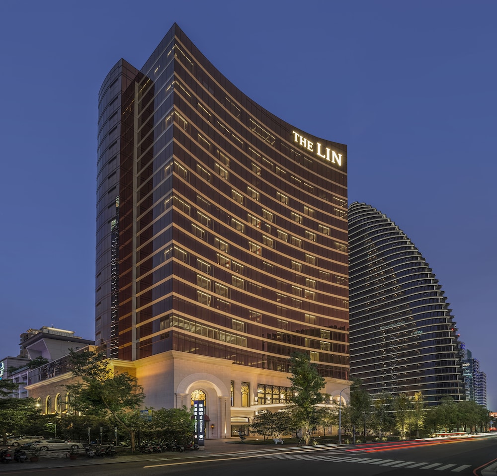 The Lin Hotel 7/61