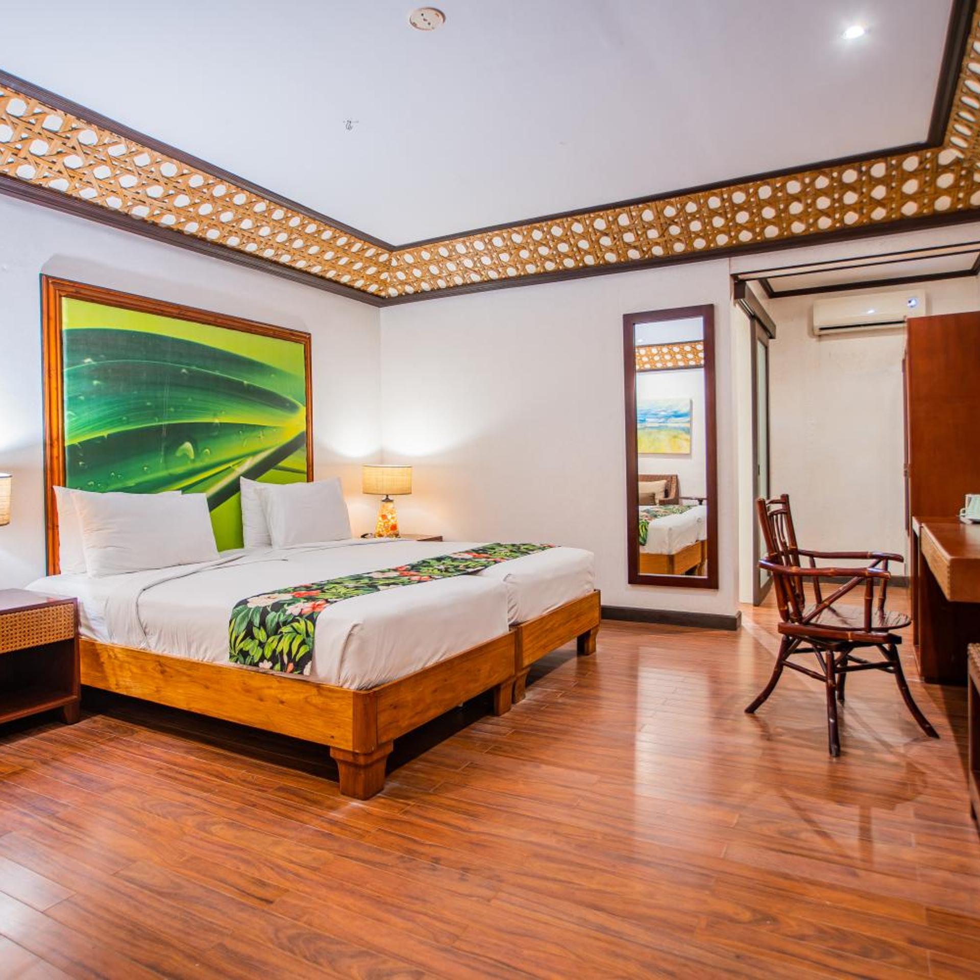 Deluxe, Twin Beds