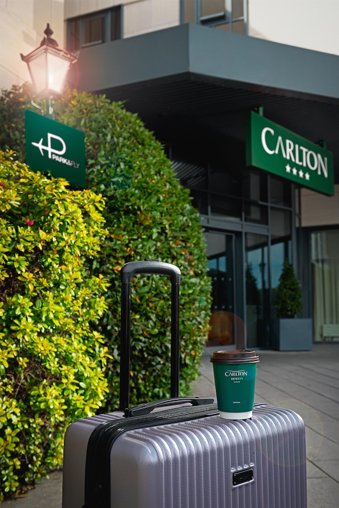 Carlton Hotel Dublin Airport 6/69