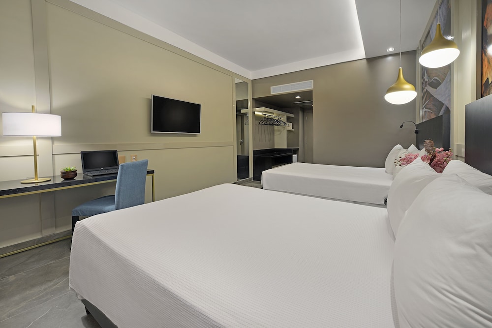 Hotel Deville Prime Cuiaba 32/86