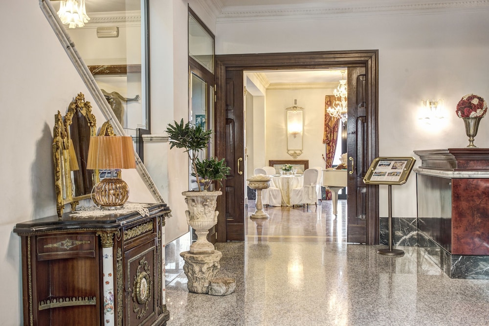 Hotel Castel Vecchio 35/48