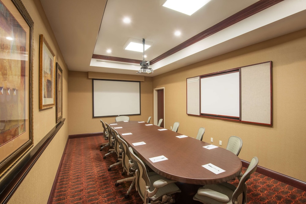Hampton Inn Kingston 33/39