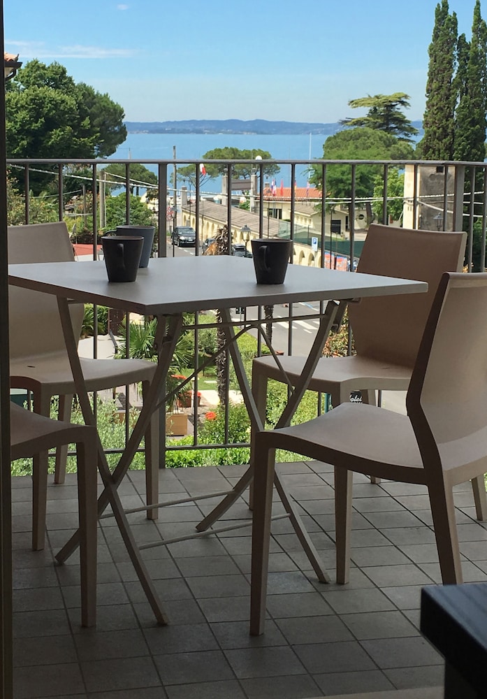 Vialeromadodici Rooms & Apartments 45/58
