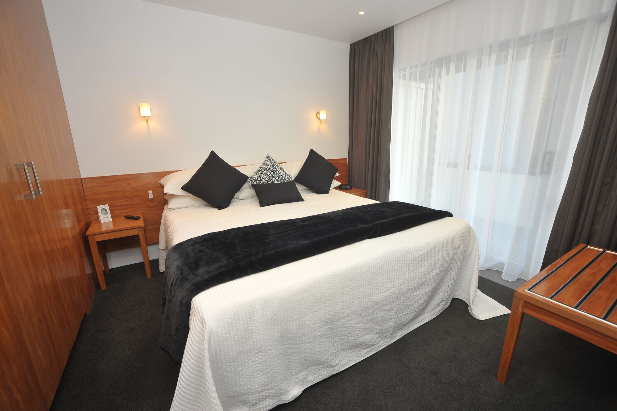 2 BEDROOMS, FAMILY, APARTMENT