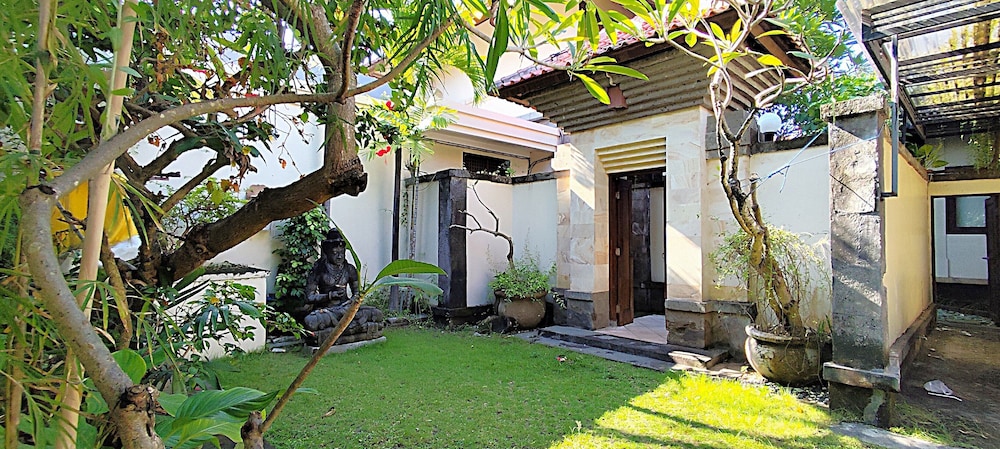 VILLA DIANA BALI 51/55