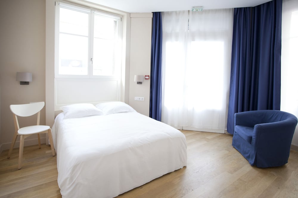 STANDARD, DOUBLE BED
