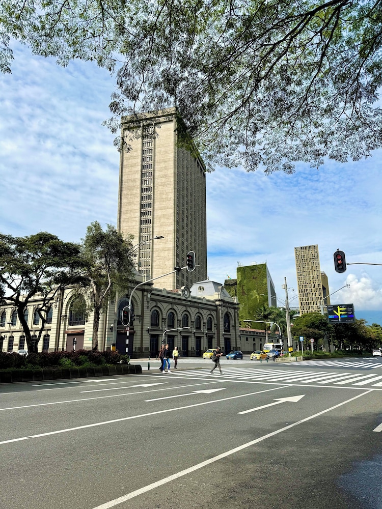 Hotel Plaza Mayor 50/64