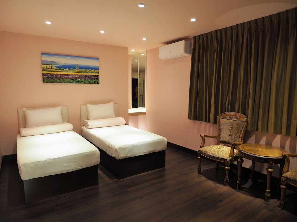 Day-Chen Hotel 15/47