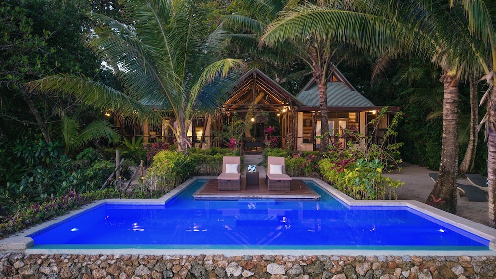 Savasi Island Resort 37/56