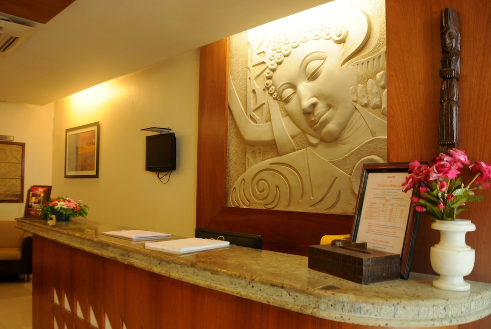 HOTEL MADHAV 5/34