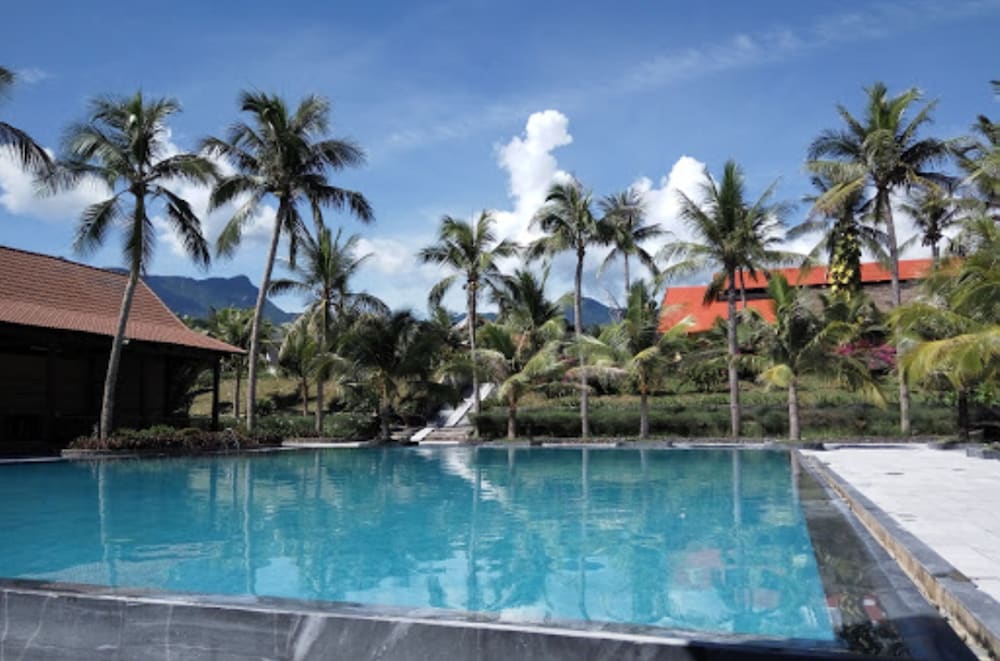 Lang Co Beach Resort 44/50