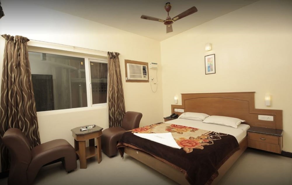 Krishna Inn 14/20