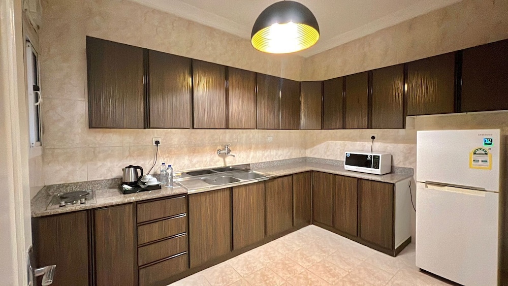 Loren Suites Al Salamah 40/50