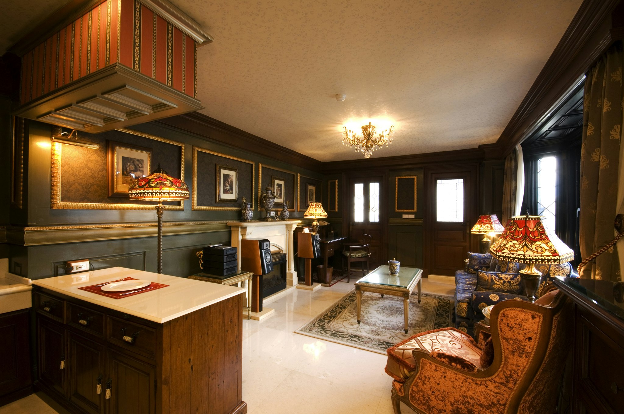 The Old England Manor 31/61