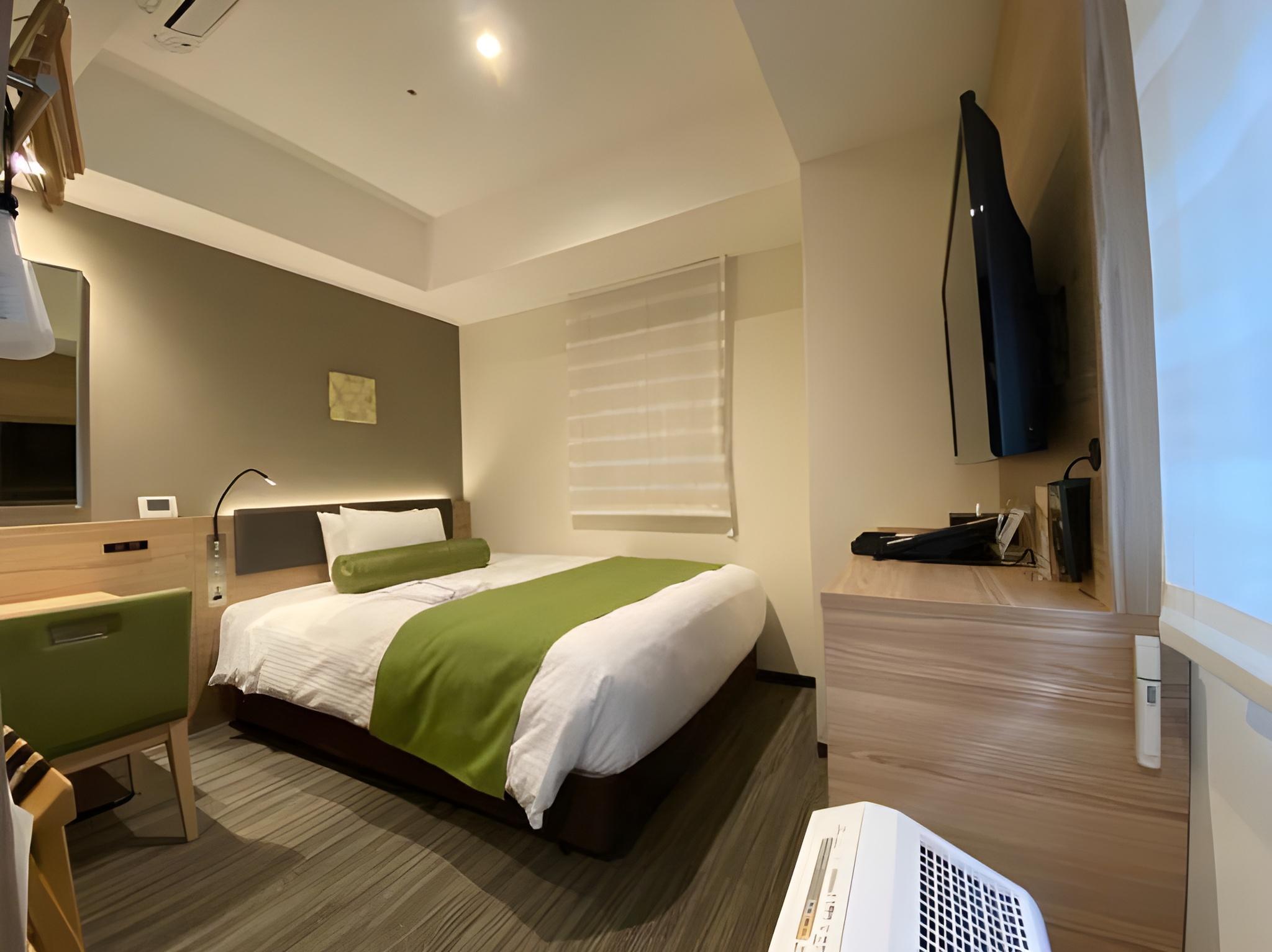 Semi Room, Semi Double Bed, Corner