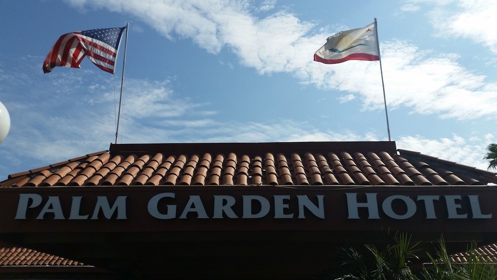 The Palm Garden Hotel 4/72