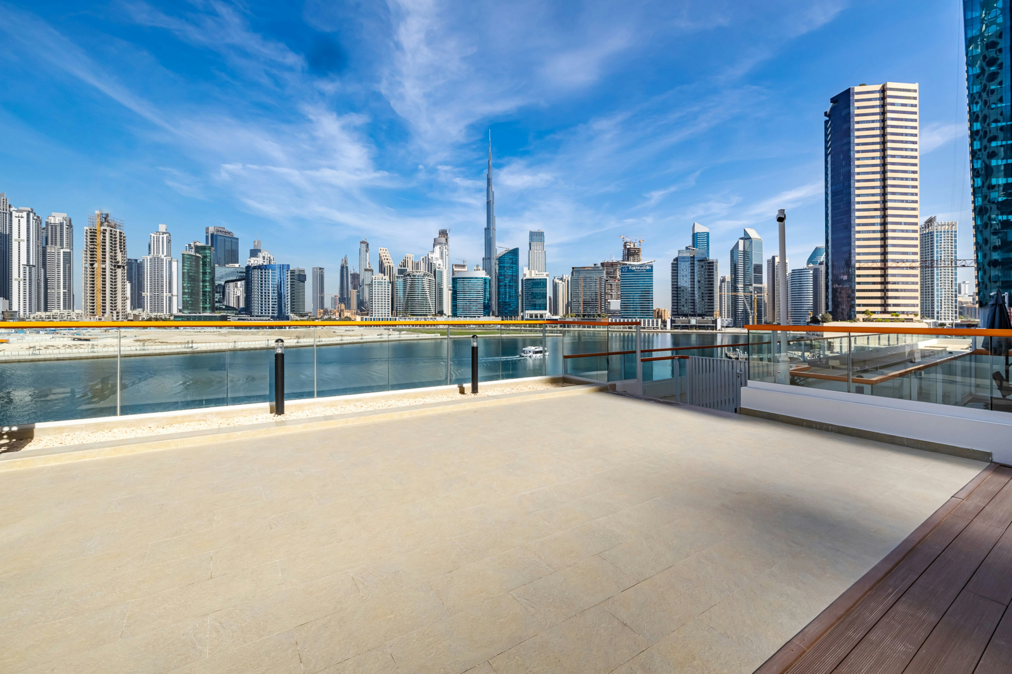 Unlock Waterfront Edge Business bay 41/44