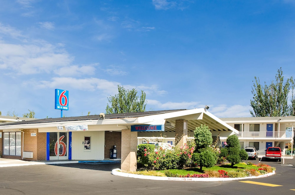 Motel6 Tacoma, WA - Fife 35/39