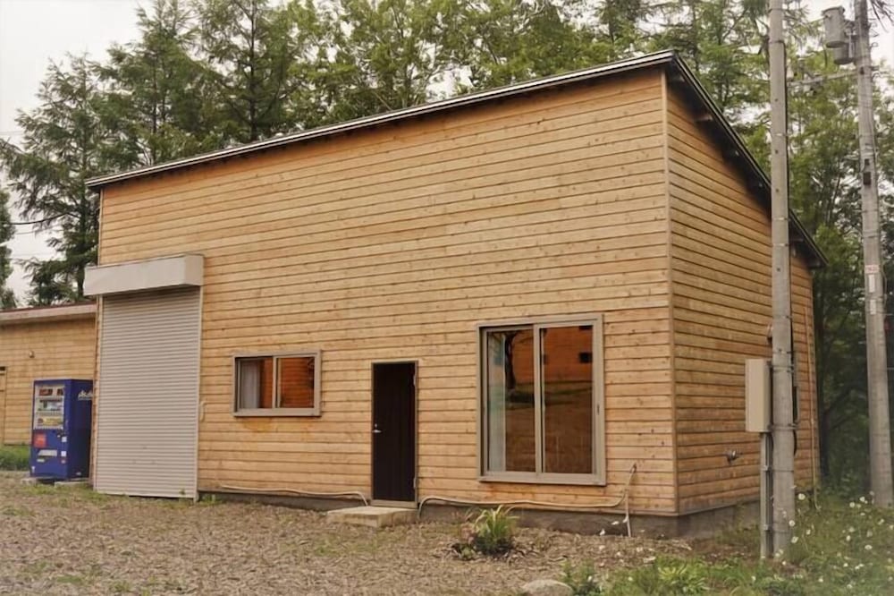 Ninguru Premium House 2/68
