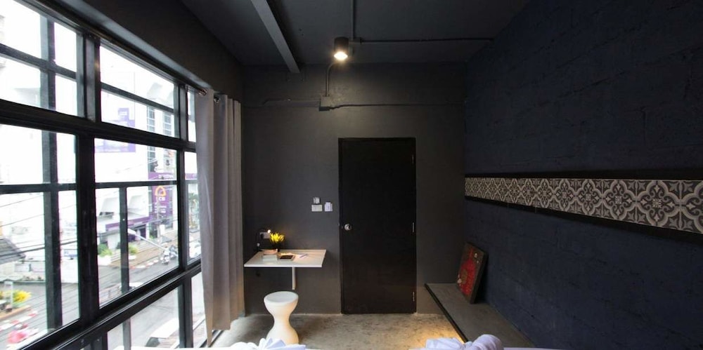 Fulfill Phuket Hostel 26/42