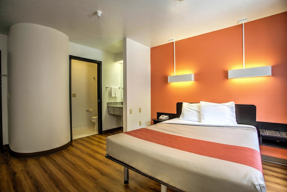 Motel6 Bozeman, MT 21/51