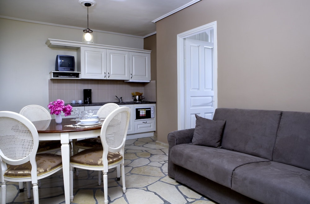 Dafnoudi Hotel Apartments 26/44