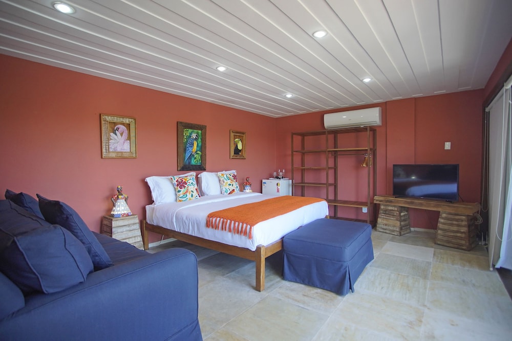 Cliffside Luxury Inn 11/48