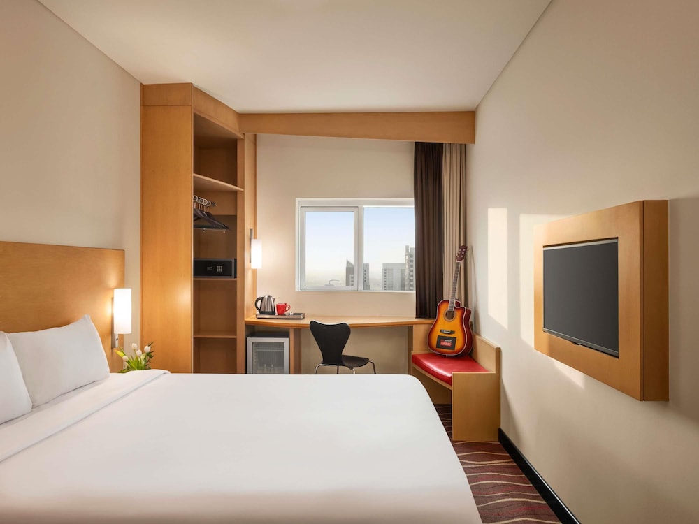 Ibis Seef Manama 17/69