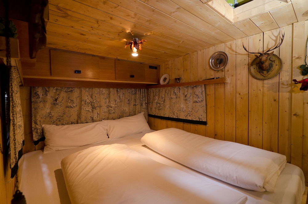 STANDARD, DOUBLE BED