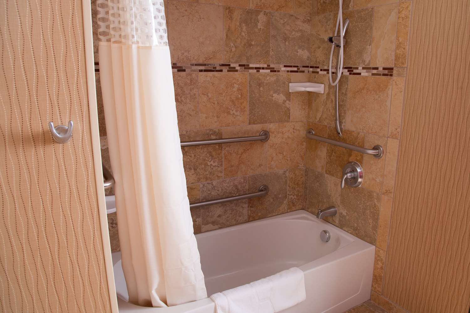Studio, Suite, King Bed, Accessible