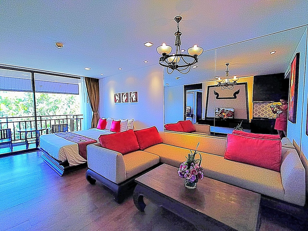 Royal Thai Pavilion Jomtien Boutique Resort 49/78