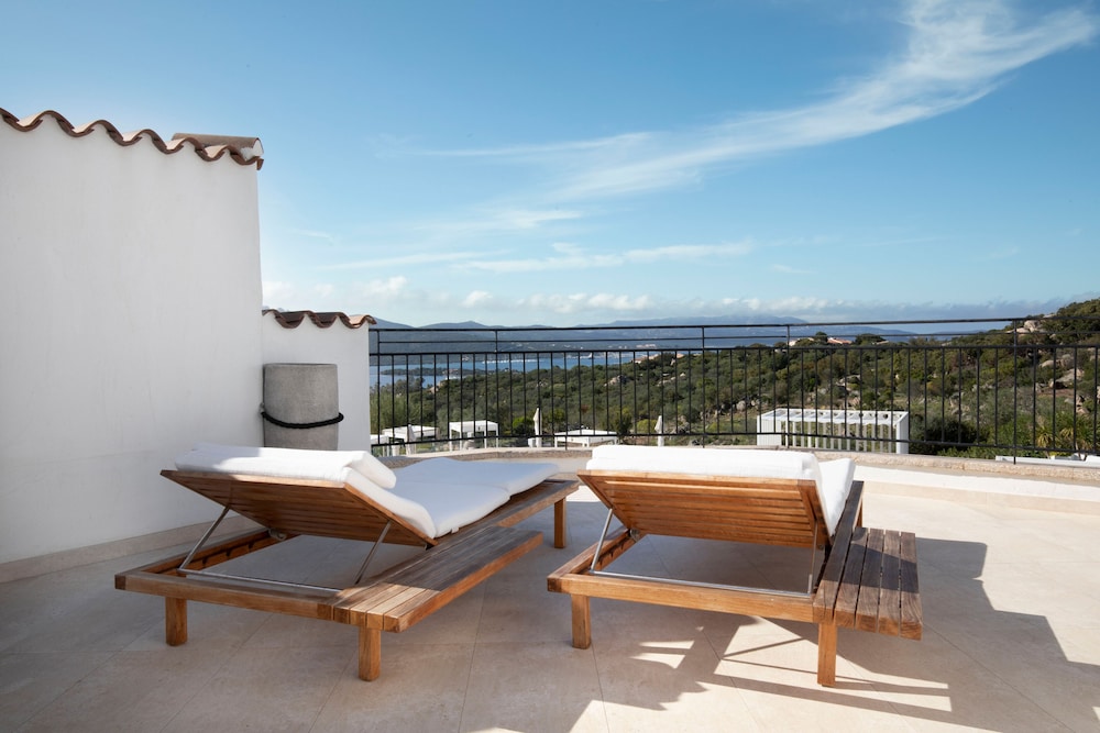 Sulia House Porto Rotondo, Curio Collection by Hilton 75/99