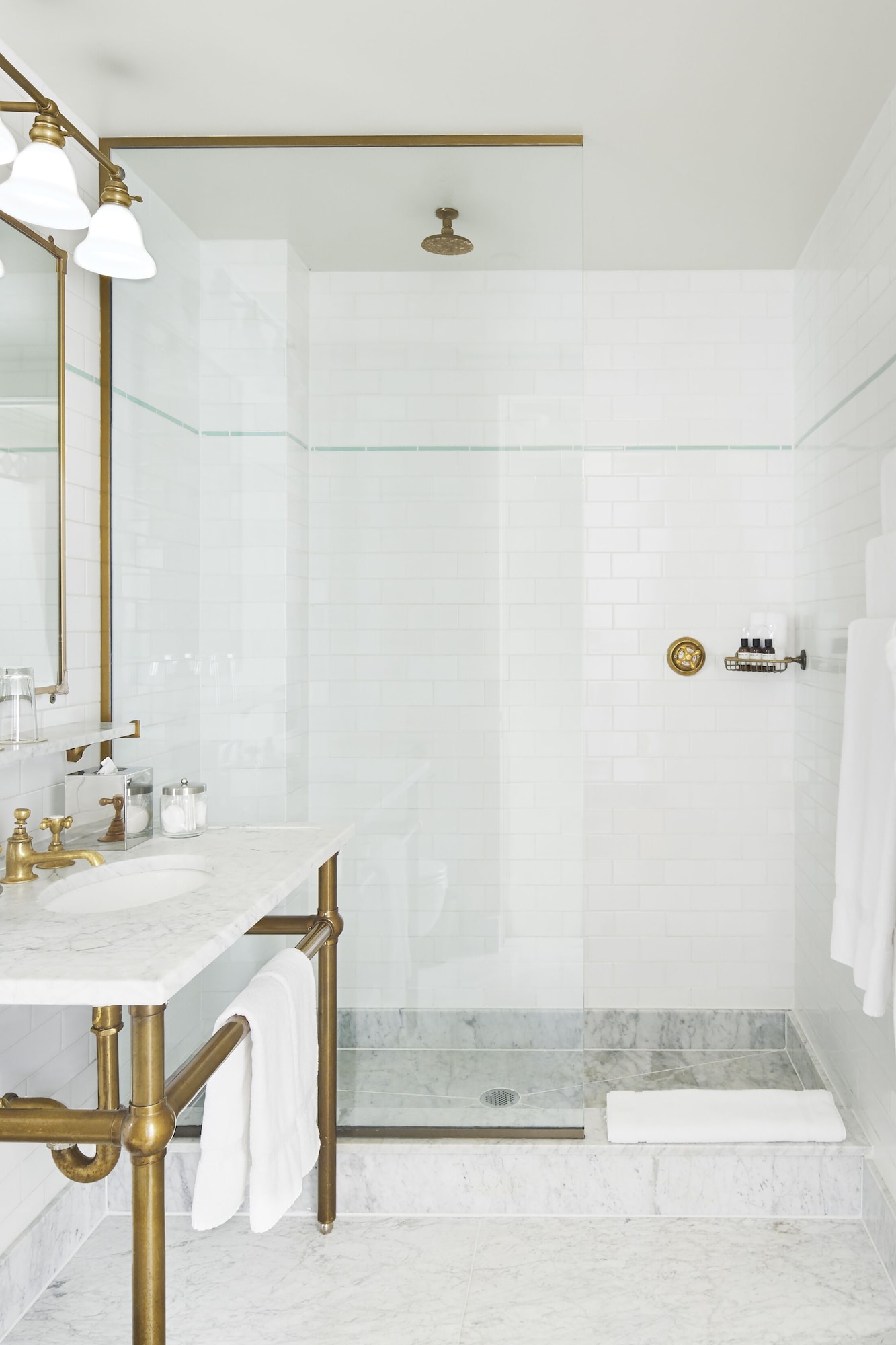 غرفة سوبيريور بسرير كوين بإطلالة على المدينة، The Bowery Hotel 2/2