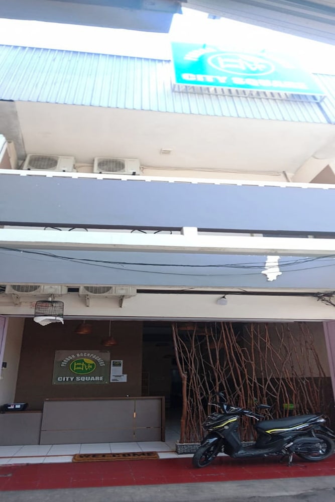 Pondok Backpacker City Square 8/33